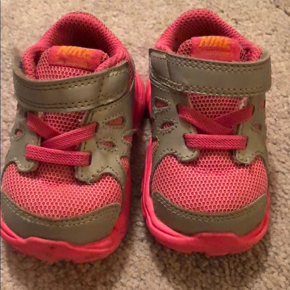 Children’s Nike Tennis Shoes
